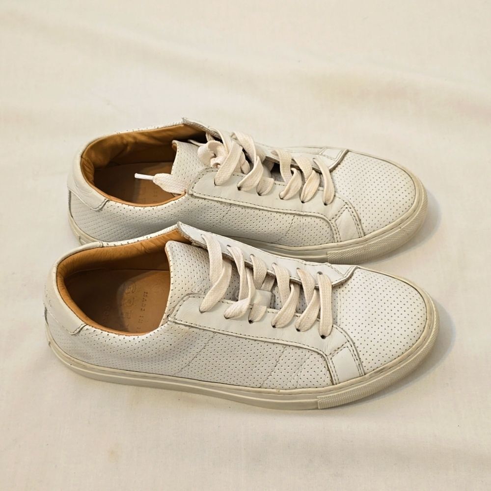 Women’s GREATS white sneakers size 6